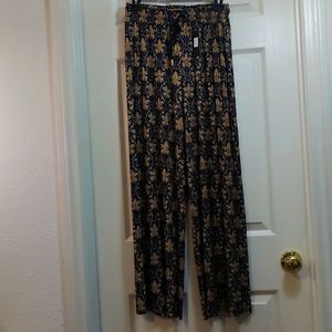 Woman's Cosmos Pants Size S. NWT